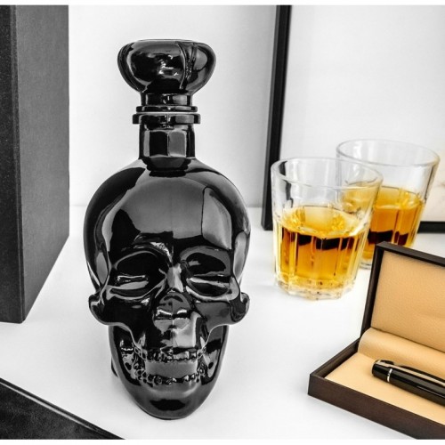 Sklenená krištáloá fľaša na alkohol - DEKANTER Čierna lebka 750 ml